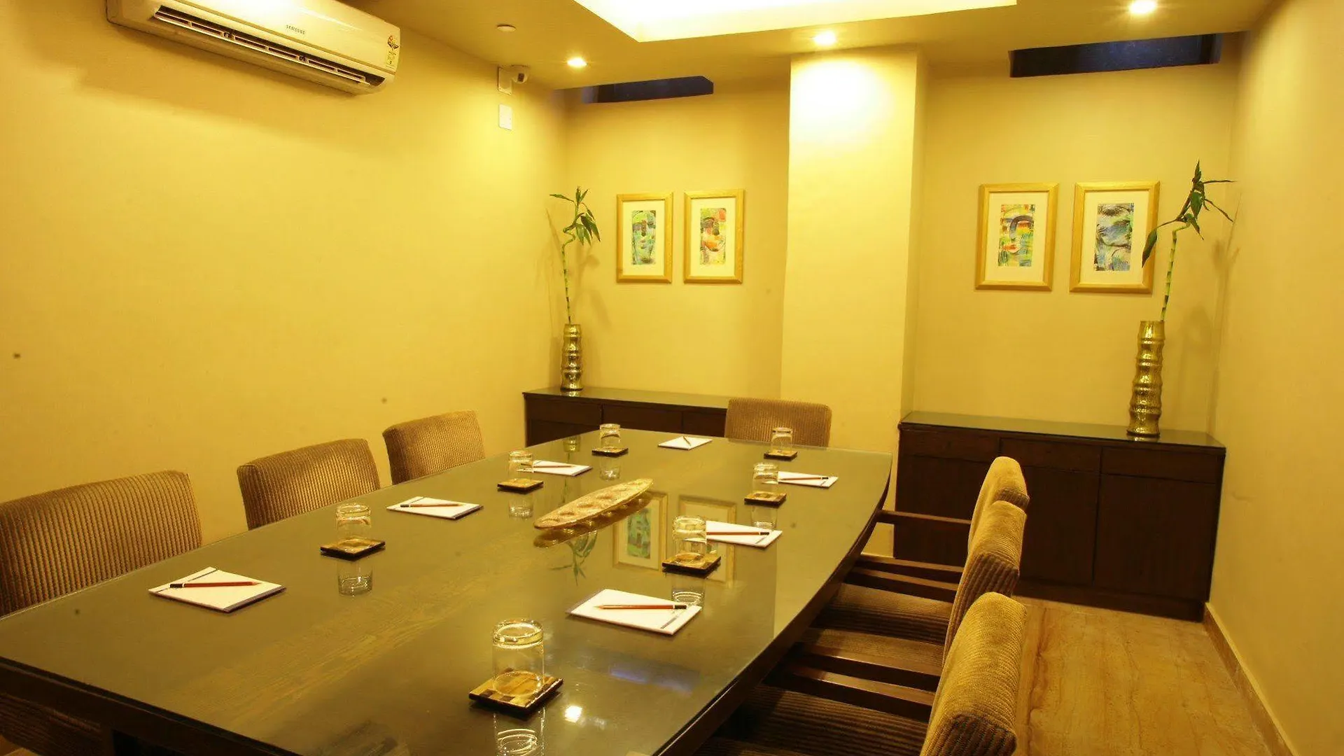 ​Justa Gurgaon Hotel 4*,