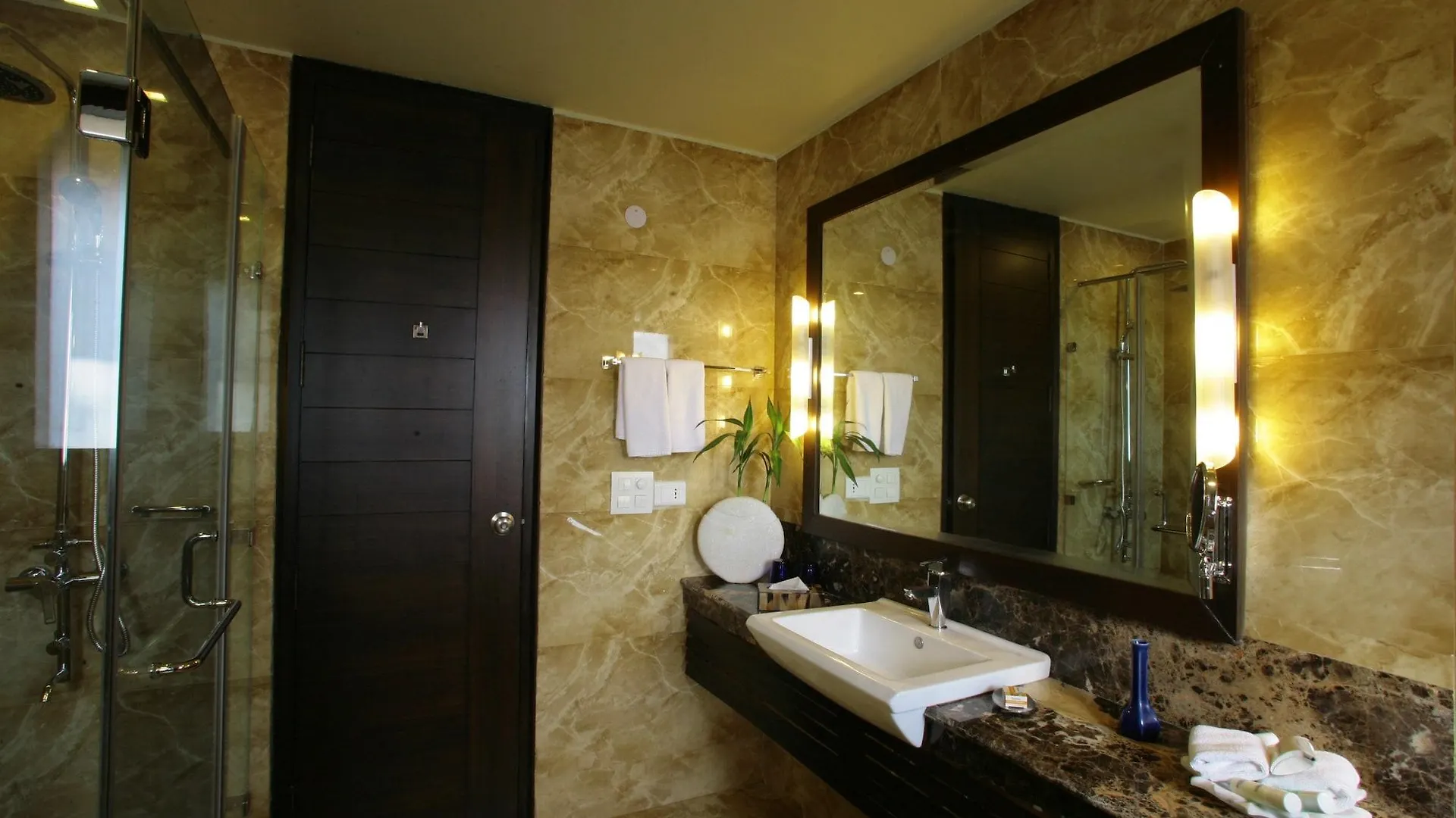 ​Justa Gurgaon Hotel 4*,  India