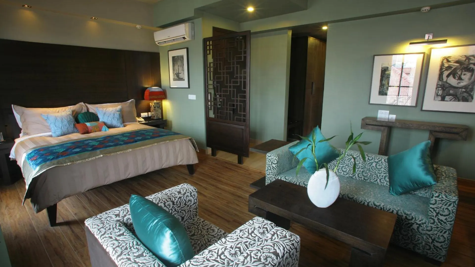 ​Justa Gurgaon Hotel