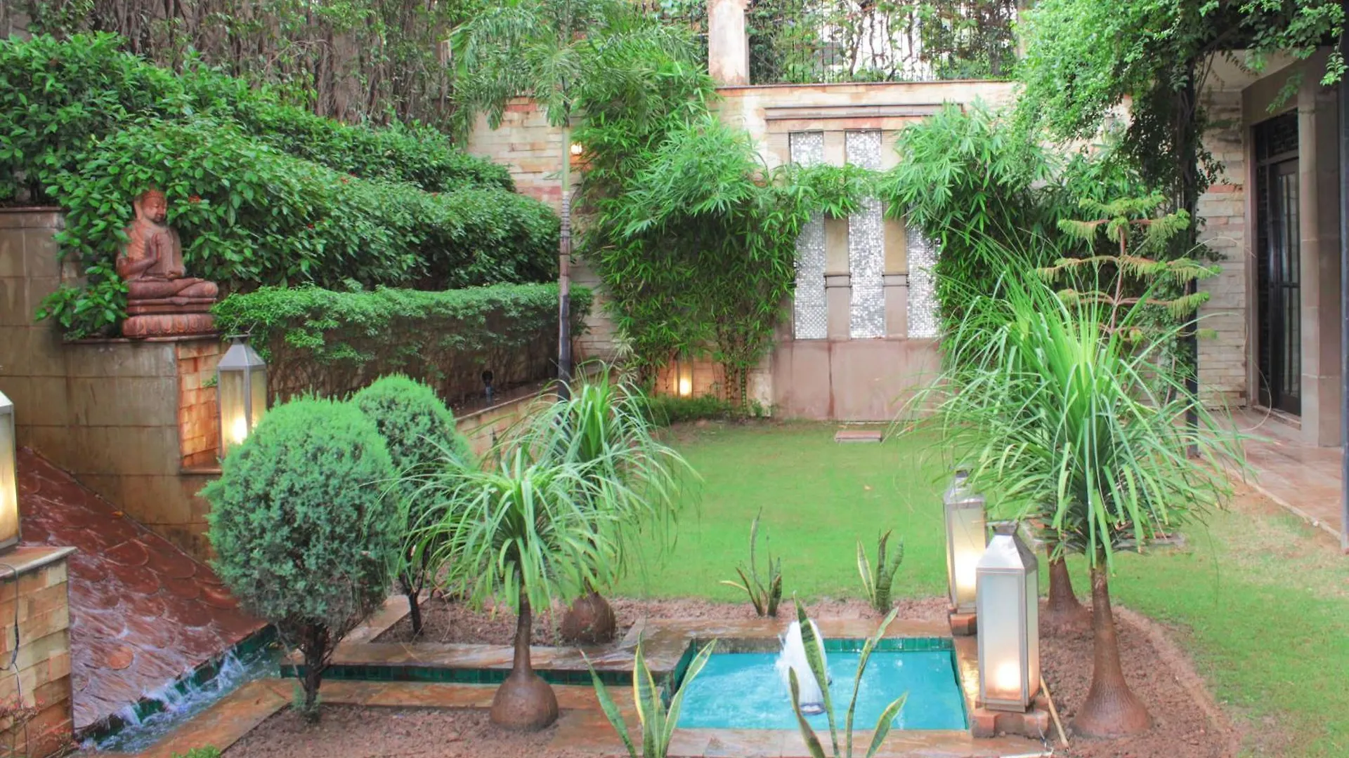 ​Justa Gurgaon Hotel India