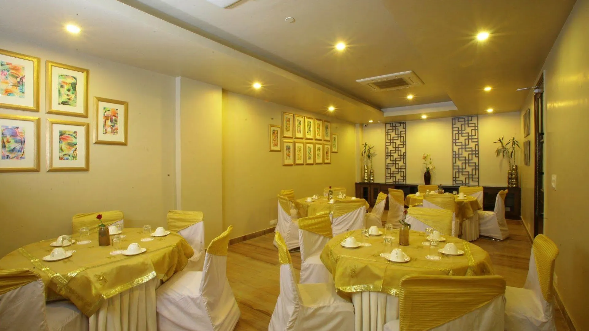 ​Justa Gurgaon Hotel