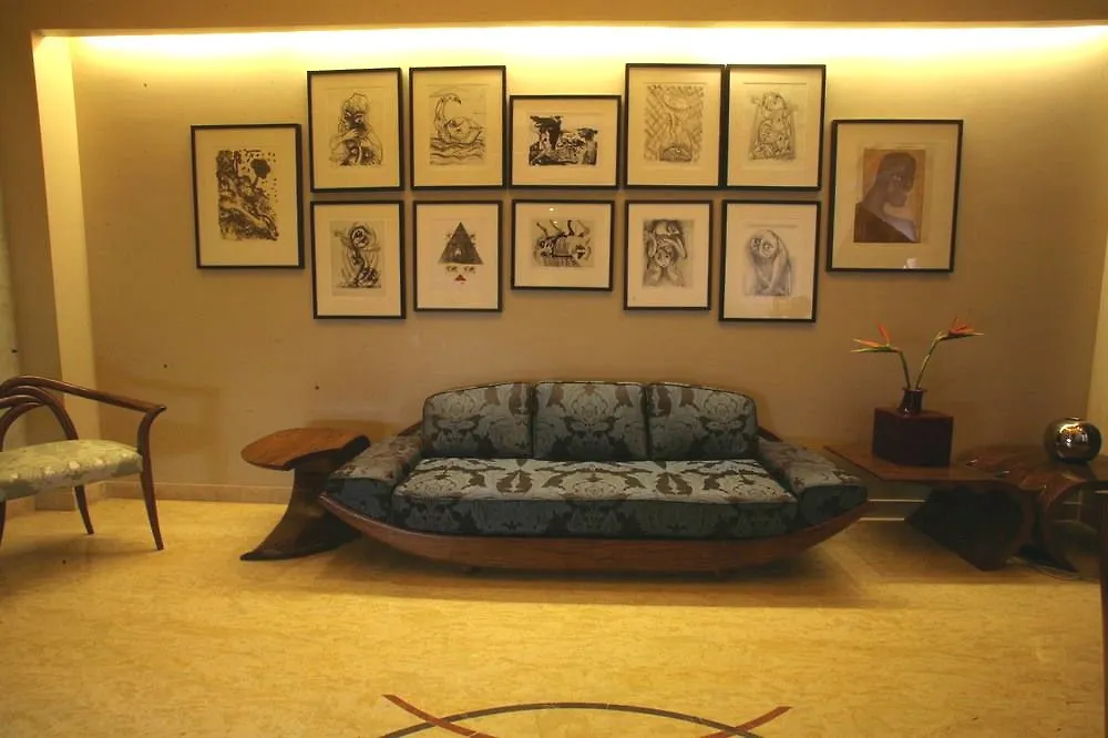 ​Justa Gurgaon Hotel